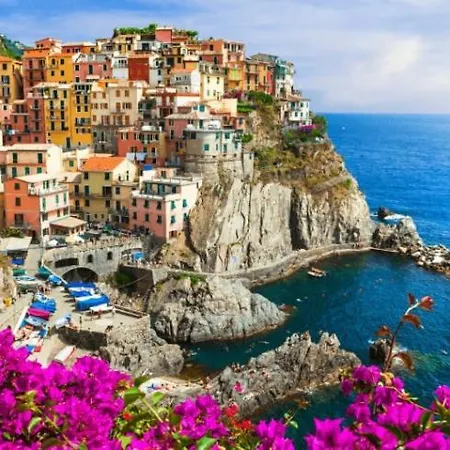 Nature Relax - Sea View - Garden - Free Parking Appartamento *
